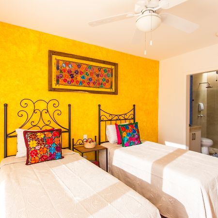 Casa Loteria -Pueblito Sayulita- Colorful, Family And Relax Experience With Private Parking And Pool Hotel Ngoại thất bức ảnh