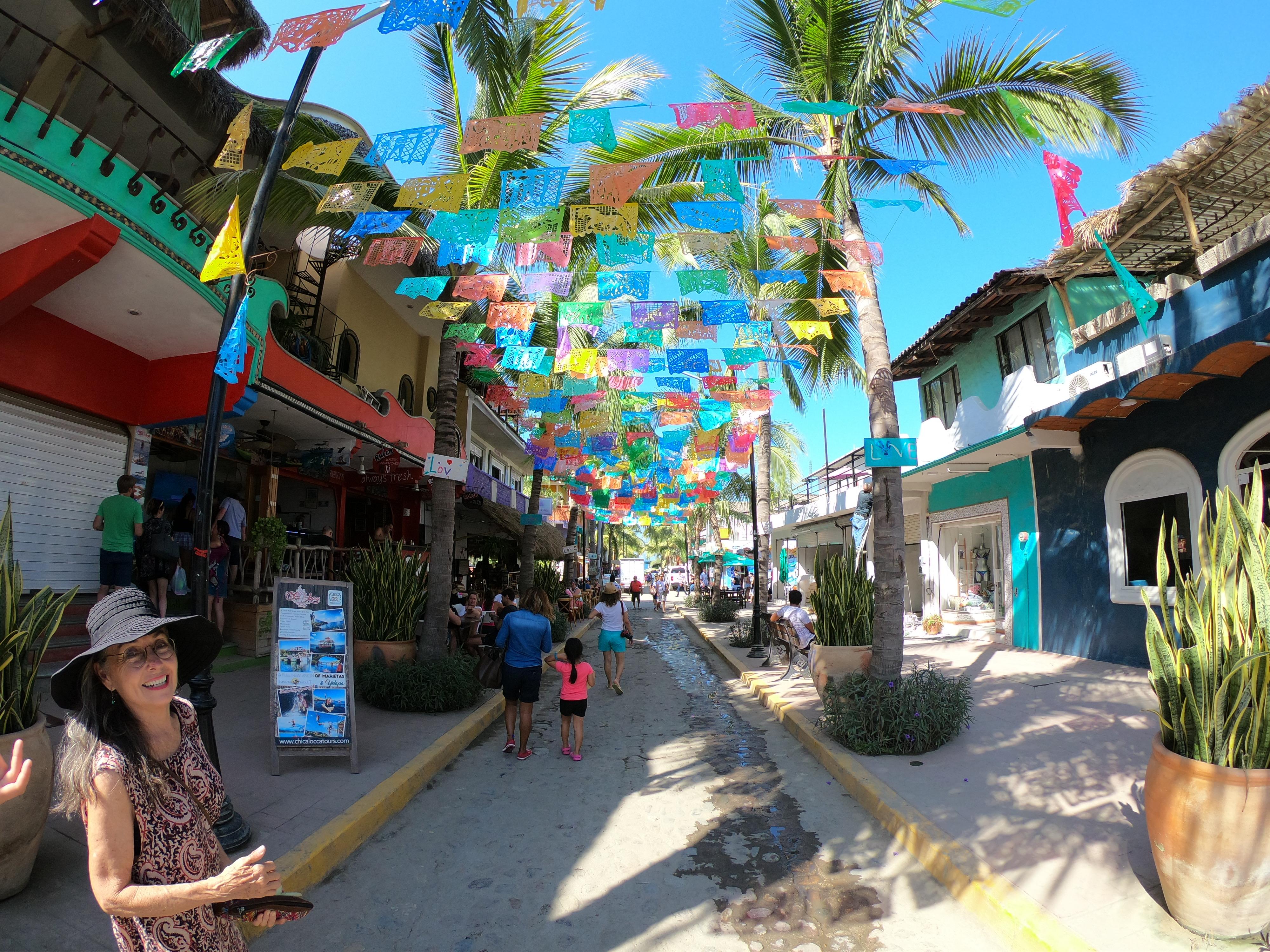 Casa Loteria -Pueblito Sayulita- Colorful, Family And Relax Experience With Private Parking And Pool Hotel Ngoại thất bức ảnh