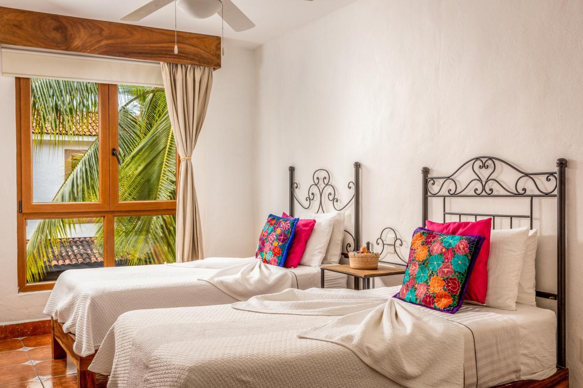 Casa Loteria -Pueblito Sayulita- Colorful, Family And Relax Experience With Private Parking And Pool Hotel Ngoại thất bức ảnh